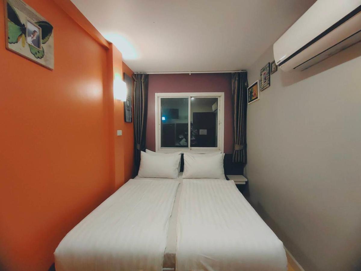 Hotel Bbhouse Phra Athit à Bangkok Extérieur photo